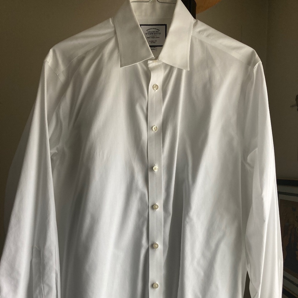 CHARLES TYRWHITT CRISP WHITE DRESS SHIRTS - CLASSIC FIT SZ. 16.5/35